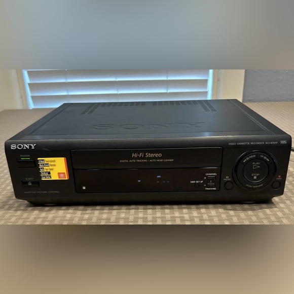 Sony Other - FOR PARTS / REPAIRS Sony SLV-675HF 4-Head VCR Video Cassette Player